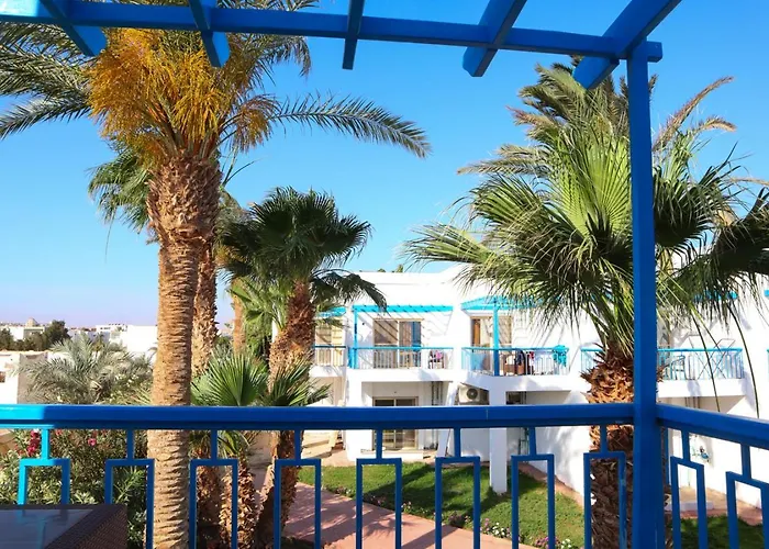 Hostgool Mirage Bay & Aqua Park Курортный комплекс 4*