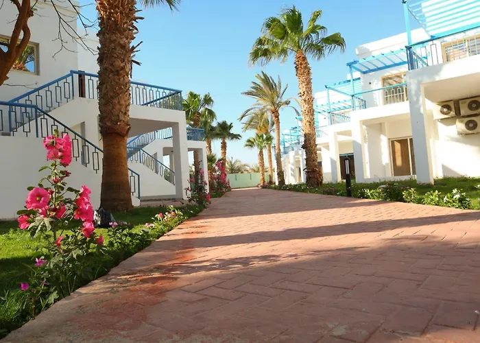 Курортный комплекс Hostgool Mirage Bay & Aqua Park