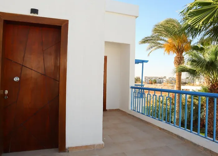 Курортный комплекс Hostgool Mirage Bay & Aqua Park